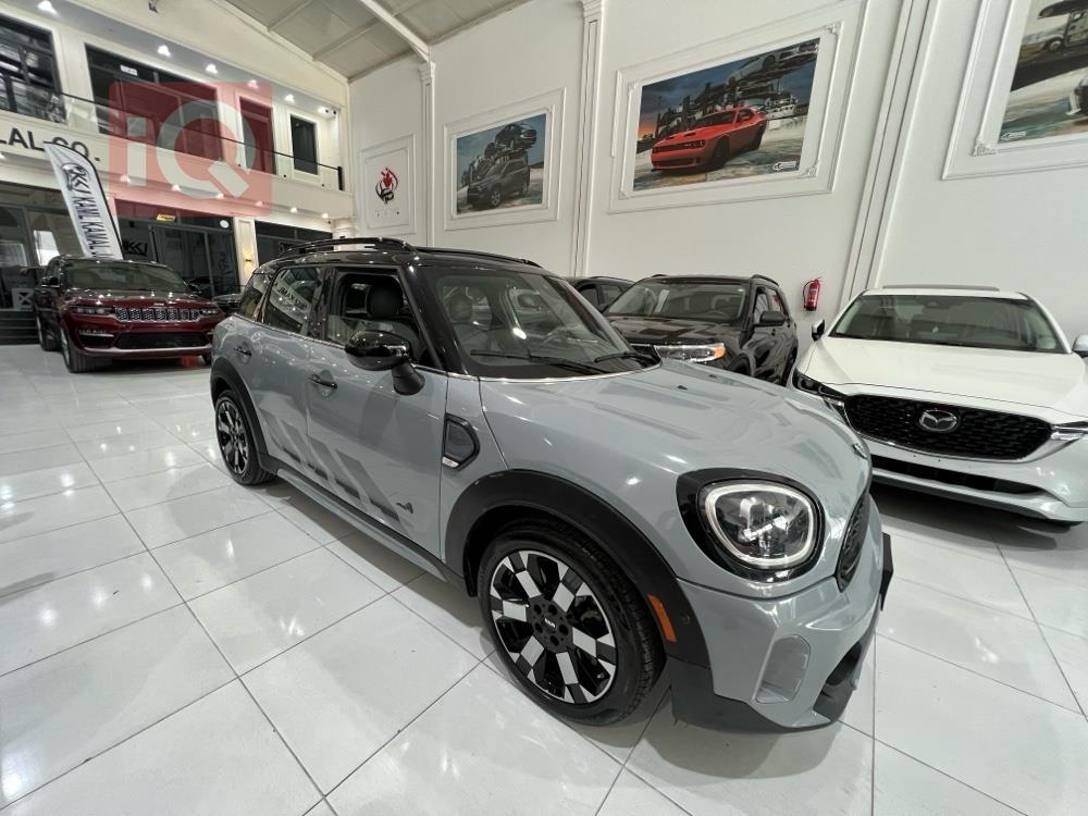 https://cdn.iqcars.io1e7313a4-6c0b-4e47-8f2c-f5b1e33ecba9_1.jpg